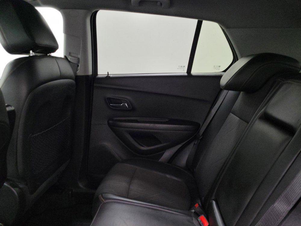 Used 2022 Chevrolet Trax LT w/ Driver Confidence Package AWD/4WD image 18