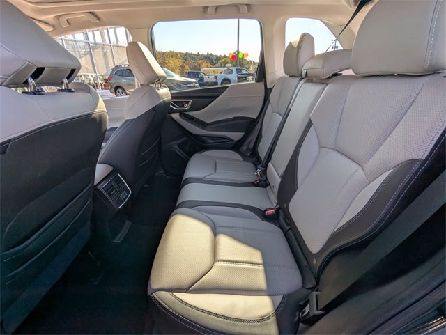 Used 2022 Subaru Forester Limited image 21