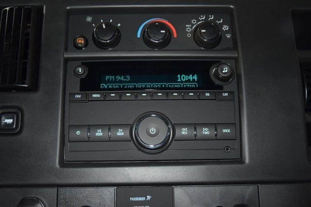 New 2025 Chevrolet Express 3500 Extended RWD image 18