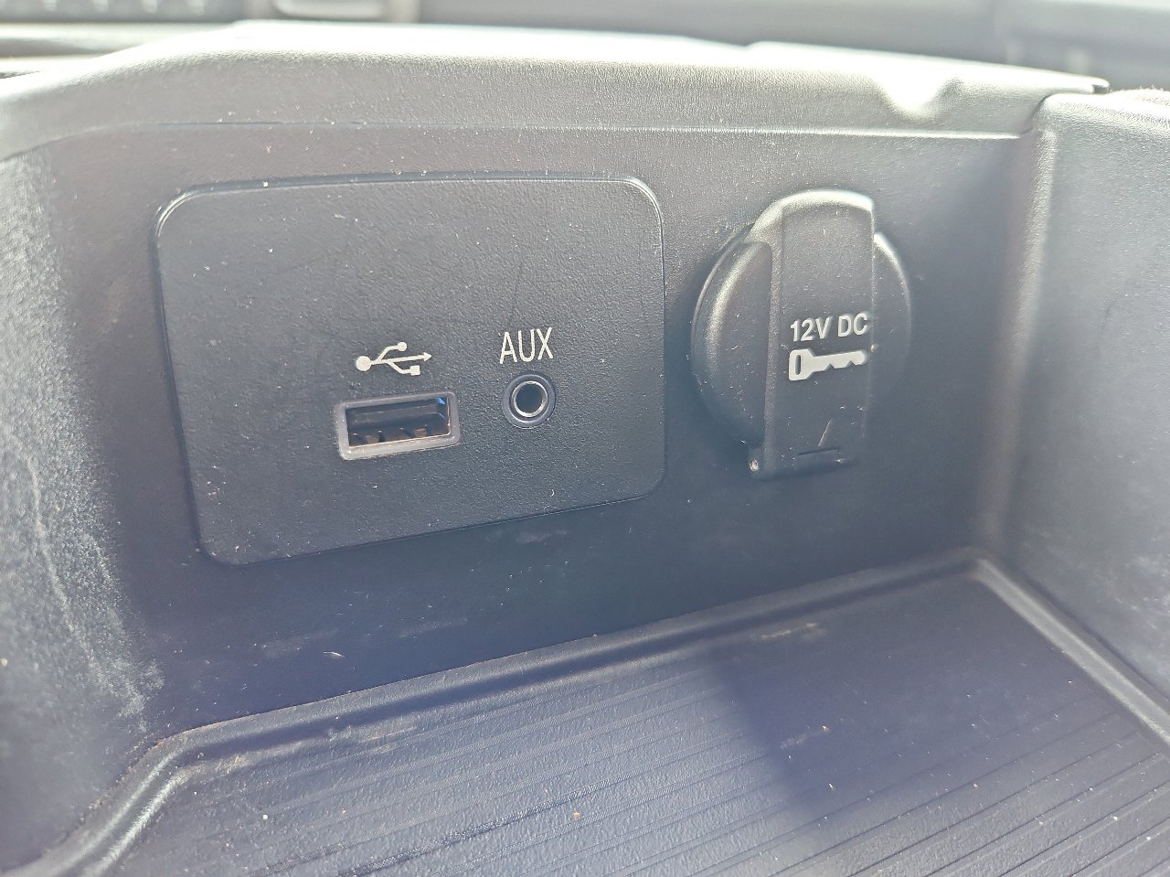 Used 2016 RAM 3500 Tradesman image 39