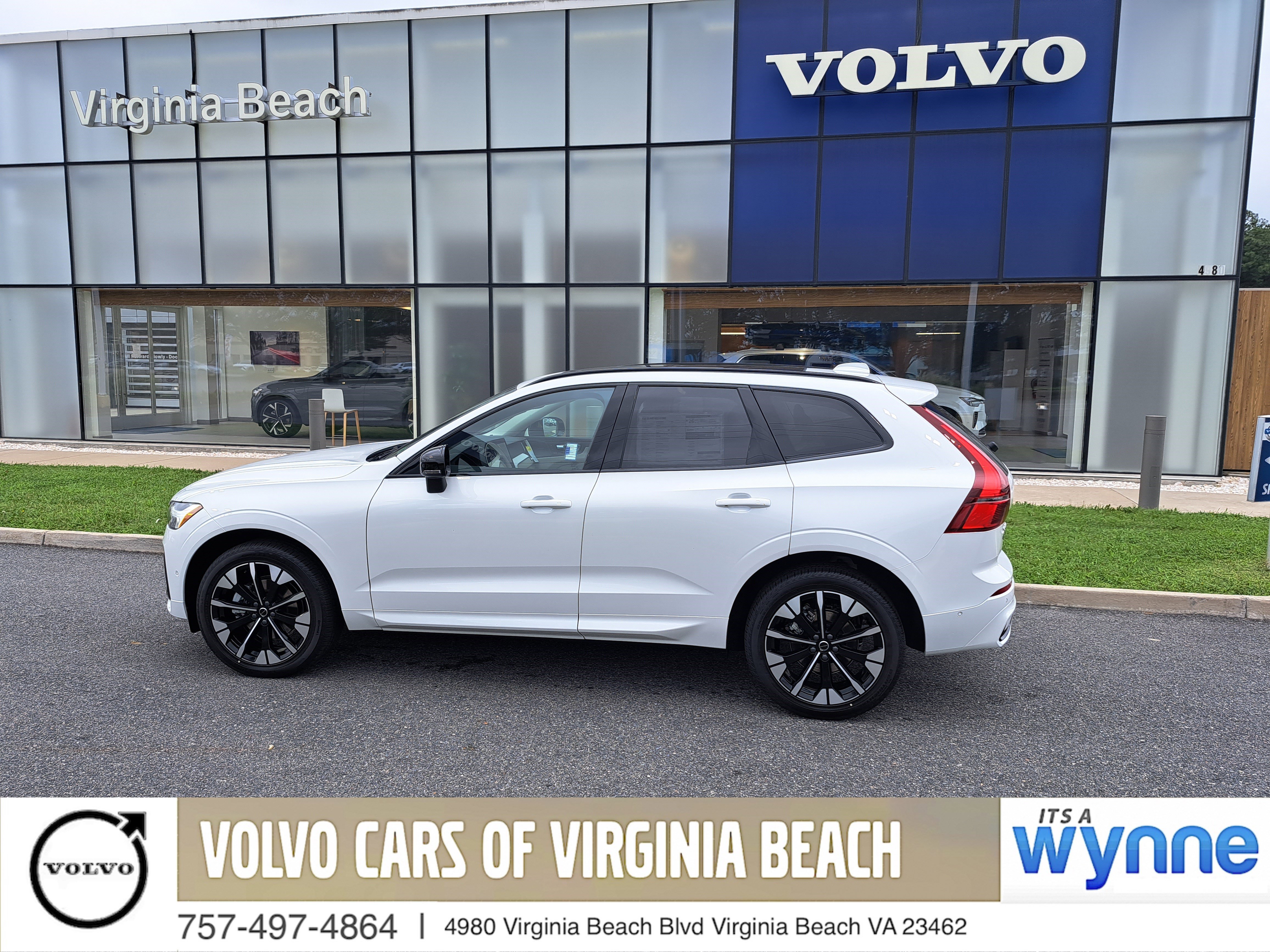 New 2026 Volvo XC60 B5 Ultra w/ Climate Package image 1