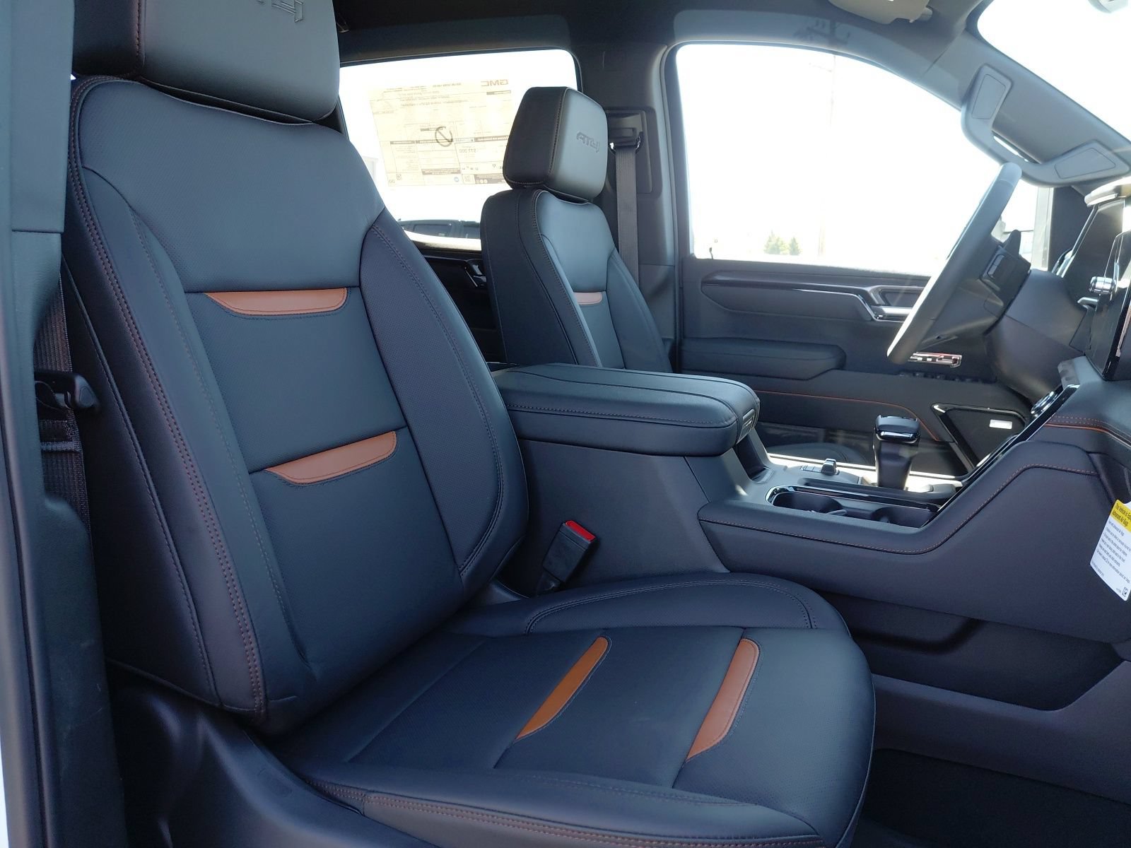 New 2026 GMC Sierra 1500 AT4 w/ AT4 Premium Package AWD/4WD image 38