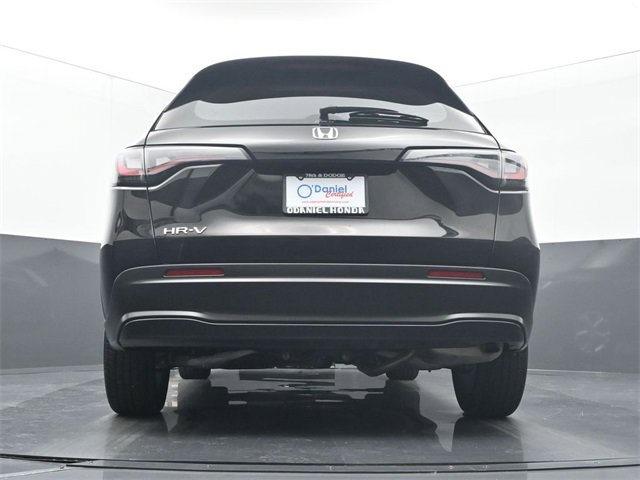 Used 2025 Honda HR-V LX image 10