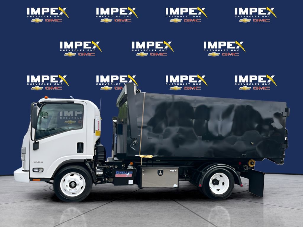 Used 2024 Chevrolet Low Cab Forward RWD image 2