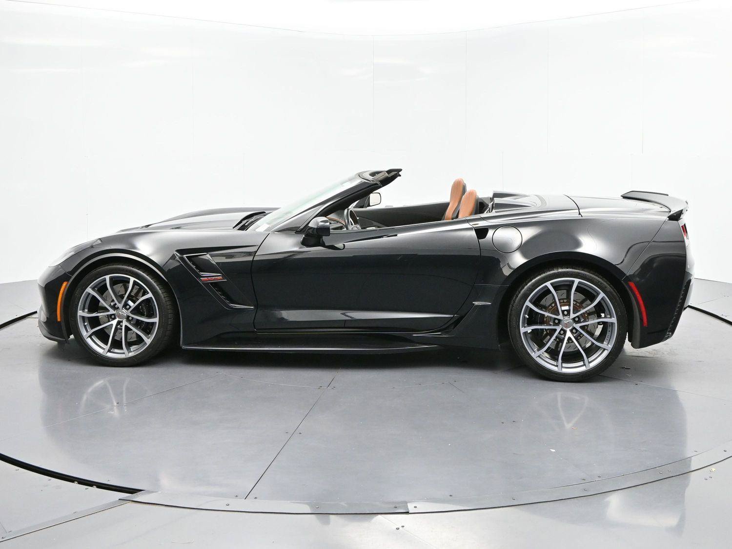 Used 2019 Chevrolet Corvette Grand Sport RWD image 4