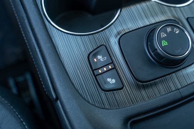 Used 2020 GMC Acadia SLT image 33