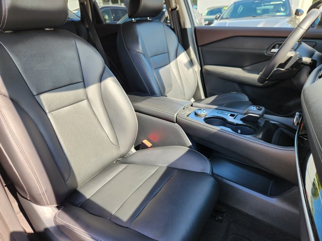 Certified 2023 Nissan Rogue SL w/ SL Premium Package AWD/4WD image 15