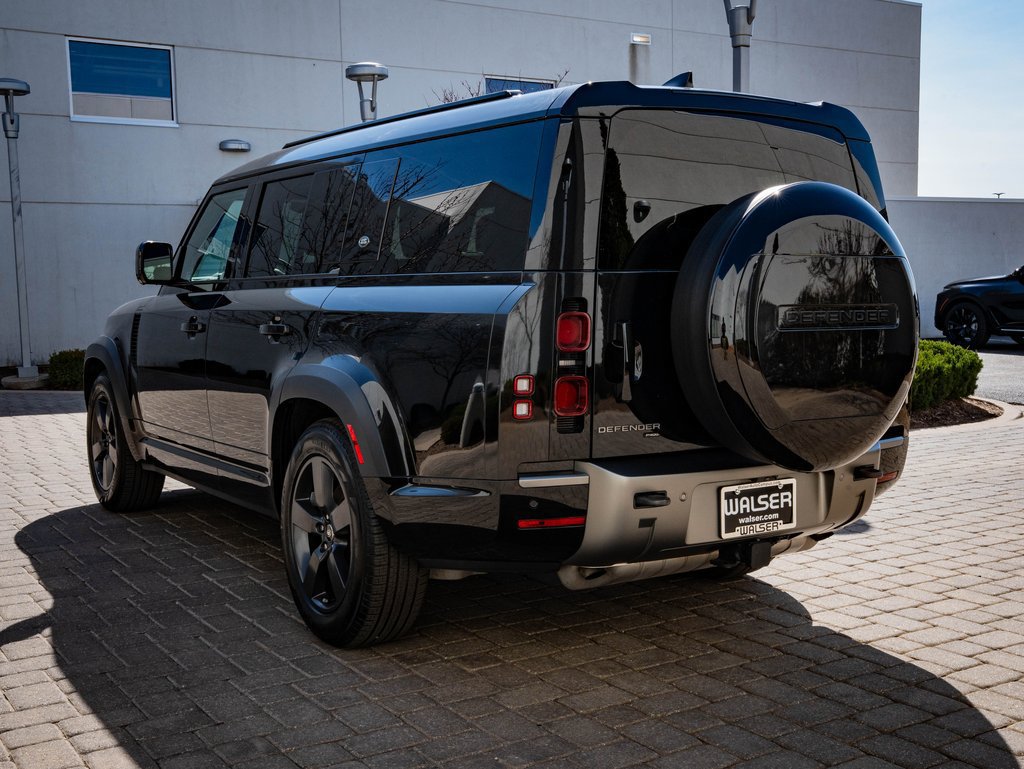 Used 2023 Land Rover Defender 130 X-Dynamic SE AWD/4WD image 6