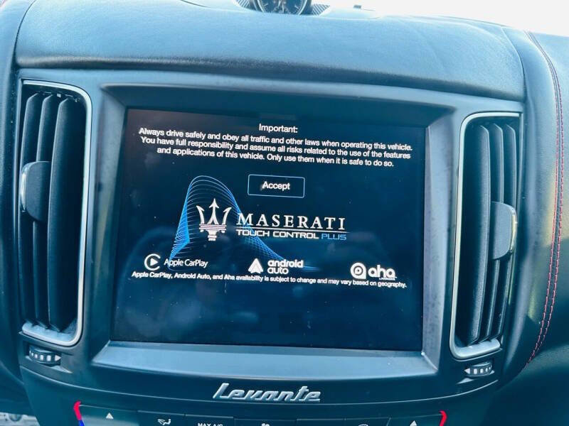 Used 2017 Maserati Levante S image 11