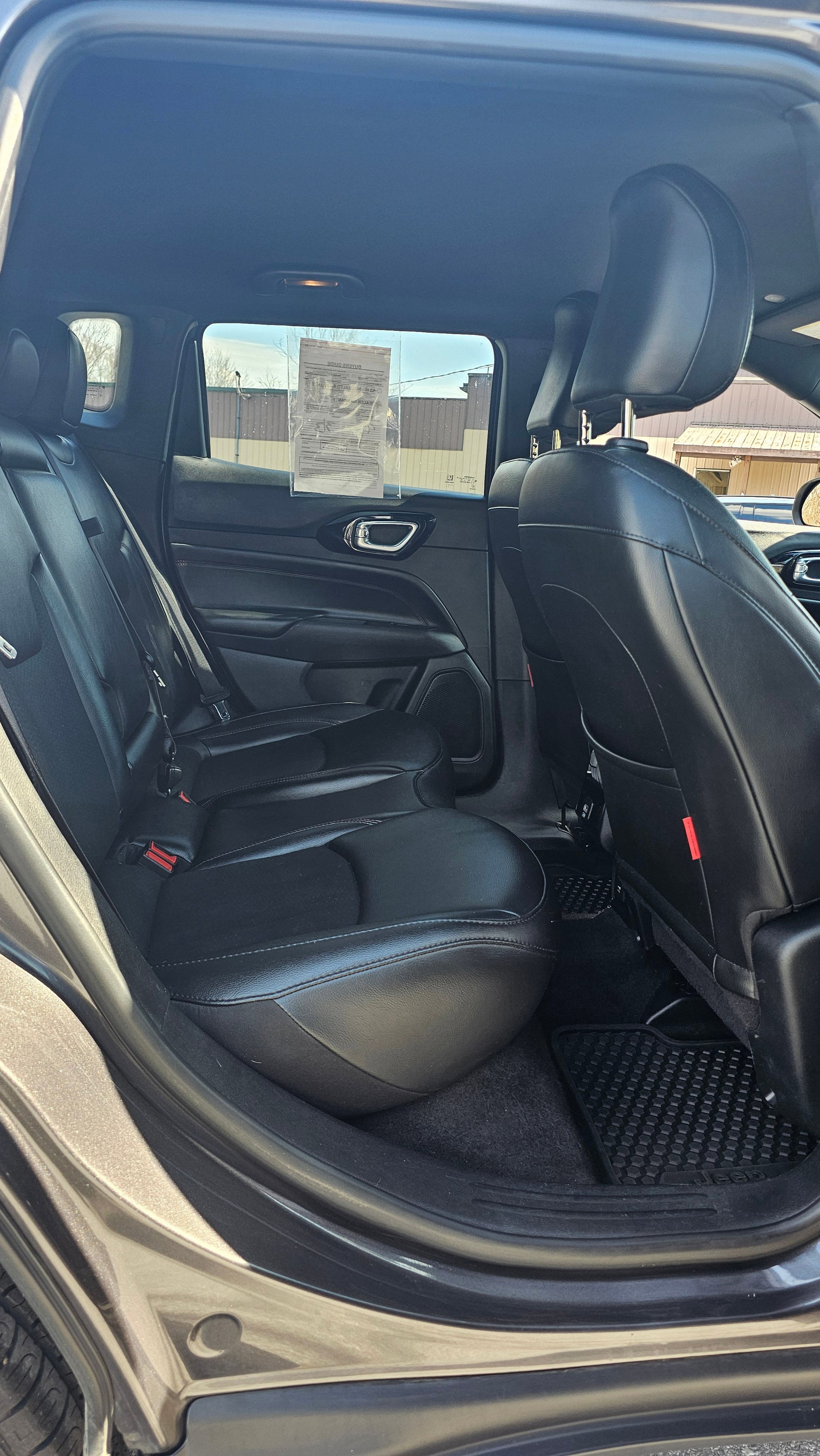 Used 2023 Jeep Compass Trailhawk AWD/4WD image 8