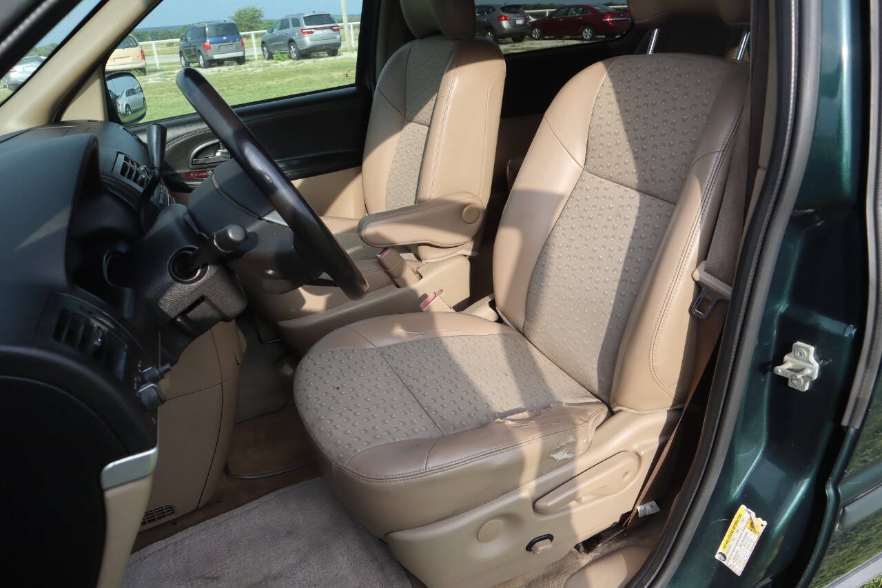 Used 2006 Chevrolet Uplander LT AWD/4WD image 3