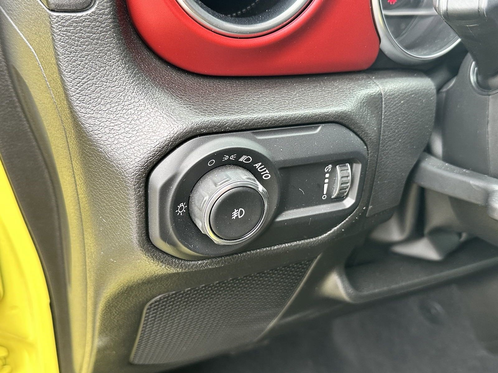 Used 2023 Jeep Wrangler Unlimited Rubicon w/ Cold Weather Group image 17