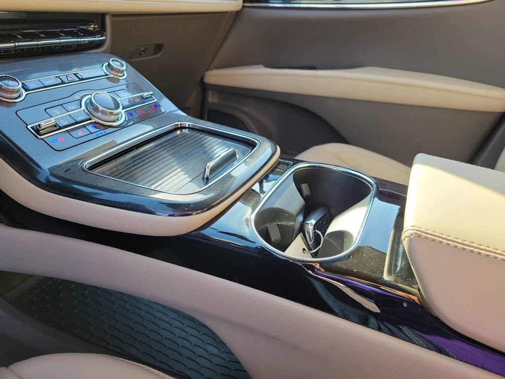 Certified 2023 Lincoln Nautilus Reserve w/ Equipment Group 201A image 29