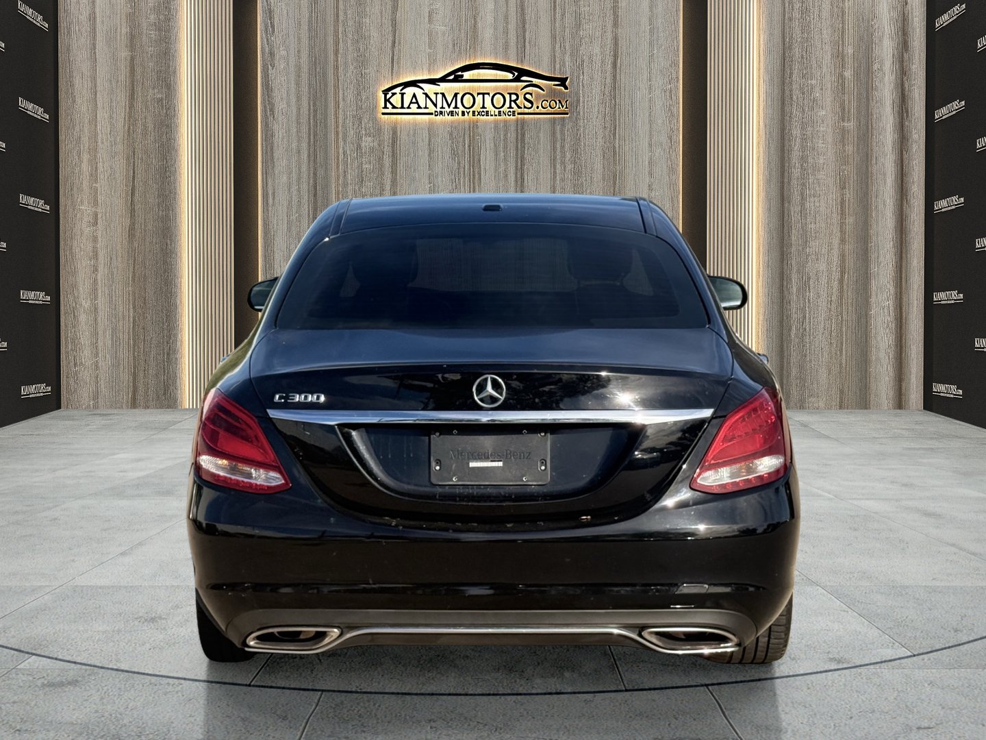 Used 2018 Mercedes-Benz C 300 Sedan w/ Premium Package image 10