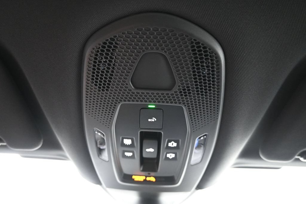 Certified 2026 Porsche Panamera RWD image 12