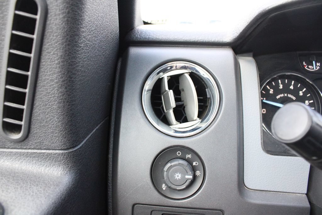 Used 2011 Ford F150 XLT AWD/4WD image 7