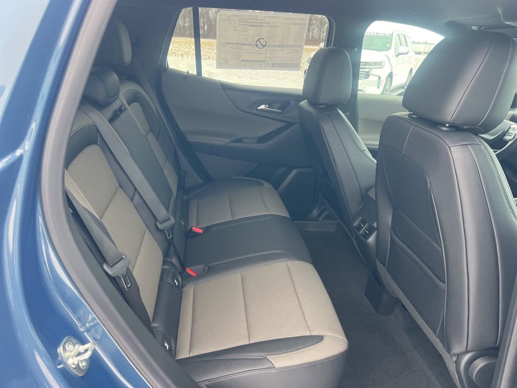 New 2026 Chevrolet Equinox LT w/ Convenience Package II image 32