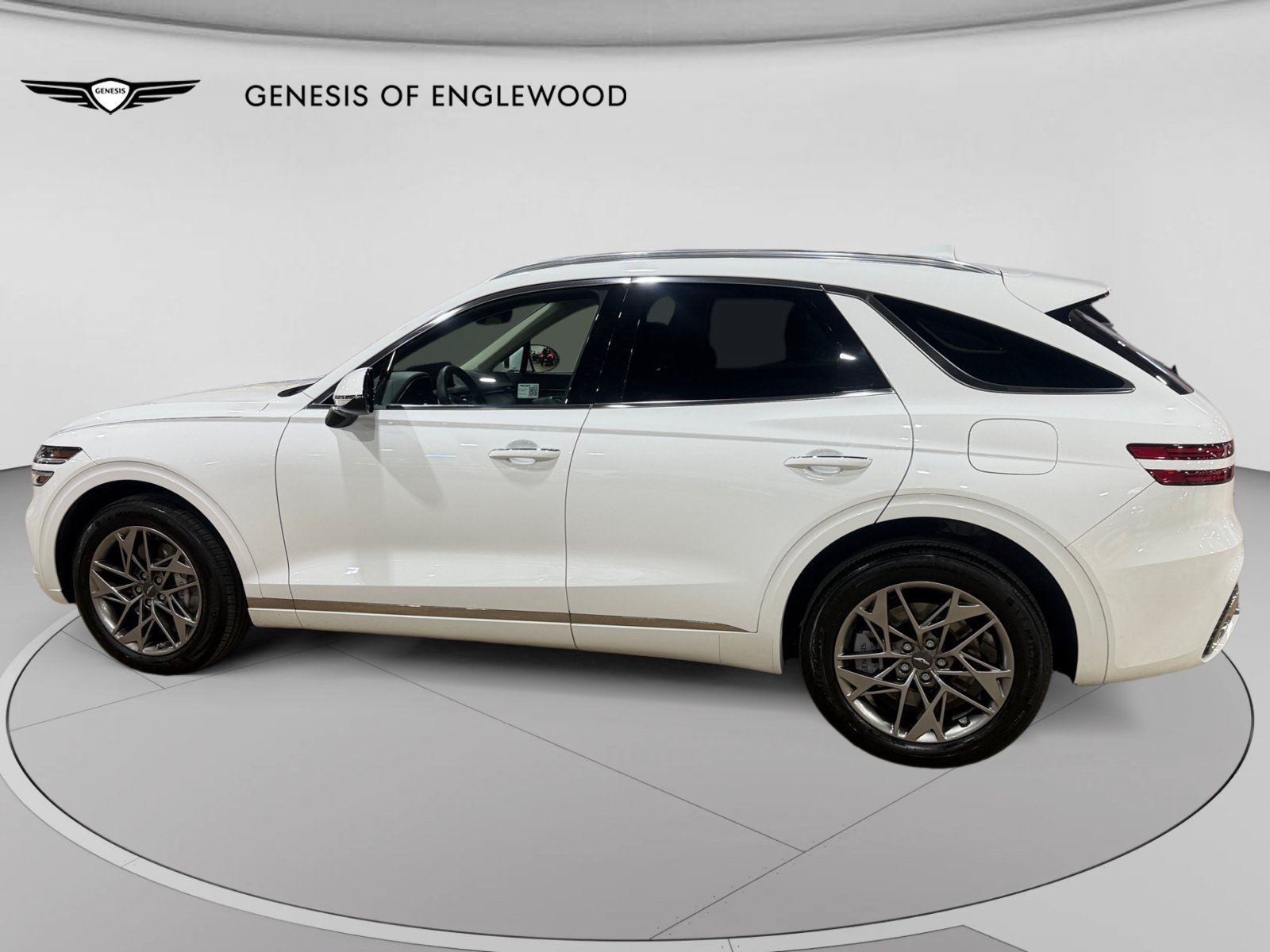 Used 2024 Genesis GV70 2.5T AWD/4WD image 12