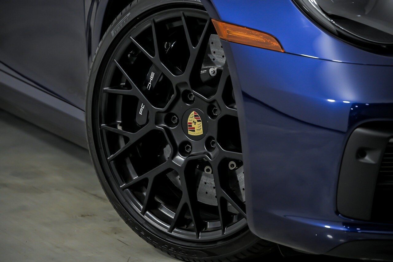 Used 2024 Porsche 911 Carrera GTS RWD image 4