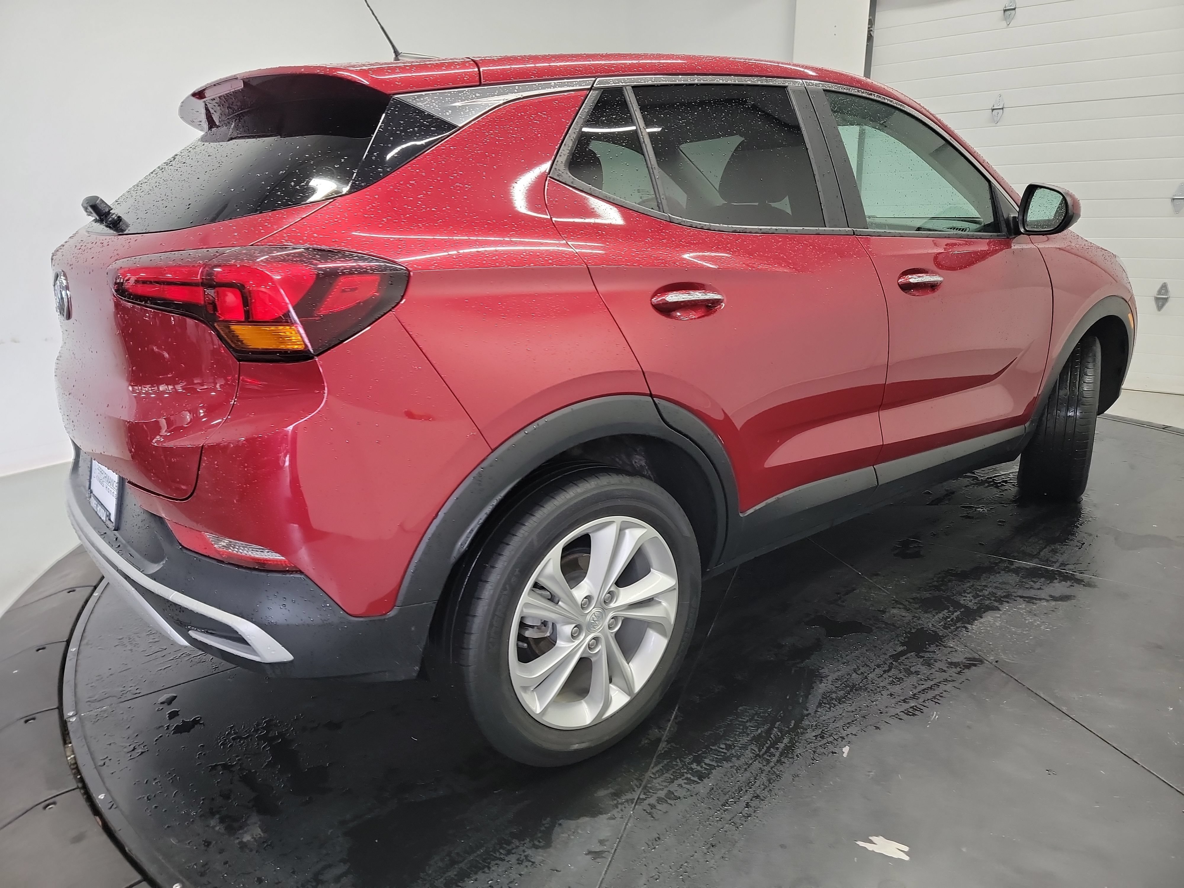 Used 2020 Buick Encore GX Preferred w/ Cold Weather Comfort Package AWD/4WD image 9