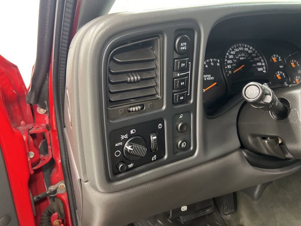 Used 2005 Chevrolet Silverado 1500 w/ Light Duty Power Package image 16