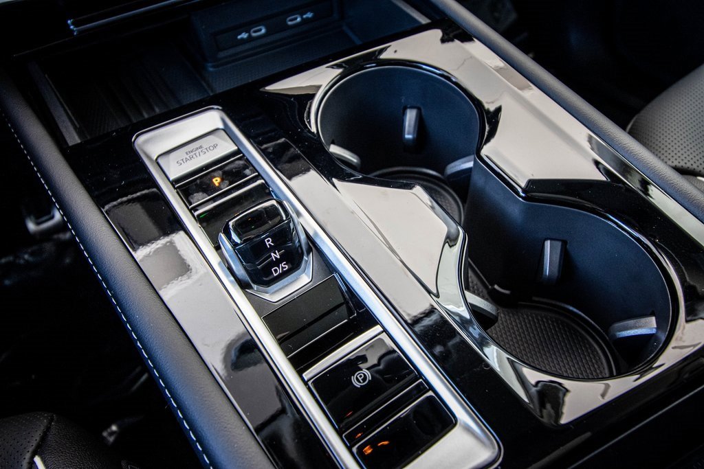 New 2026 Volkswagen Atlas SEL Premium R-Line image 38