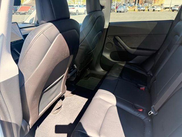 Used 2020 Tesla Model Y Long Range image 17