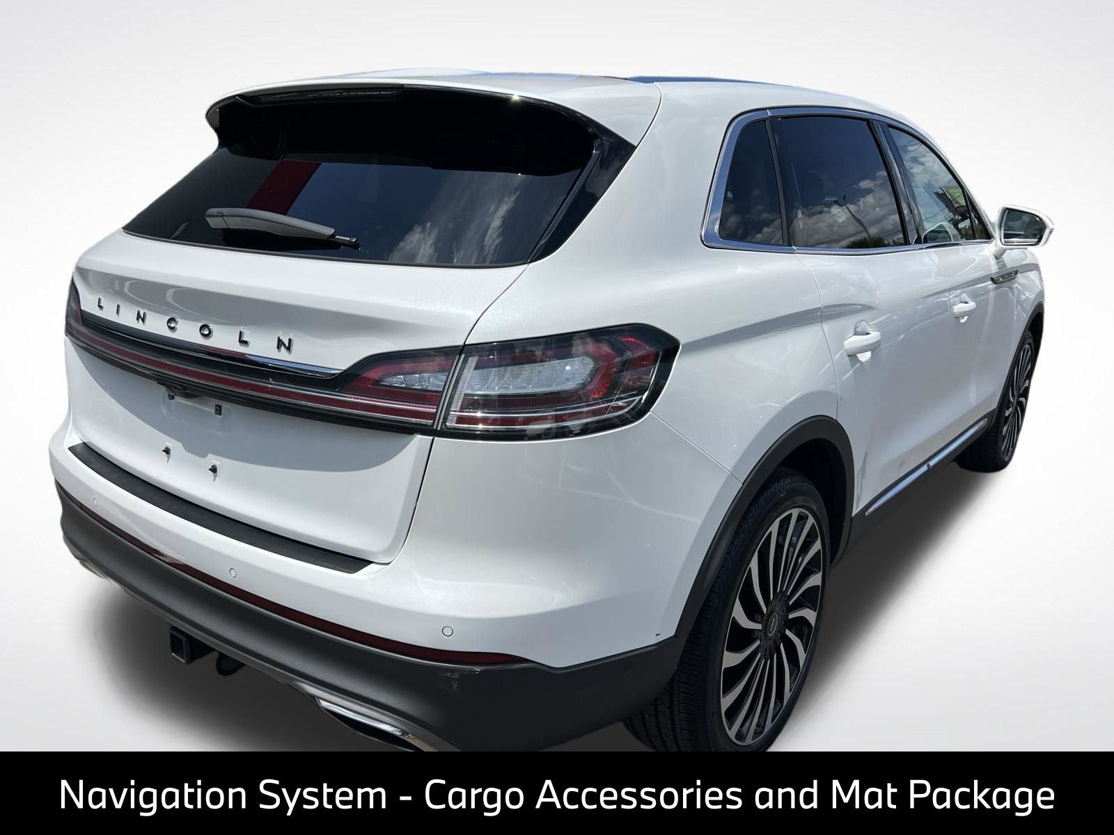 Used 2021 Lincoln Nautilus Black Label w/ Class II Trailer Tow Package AWD/4WD image 11