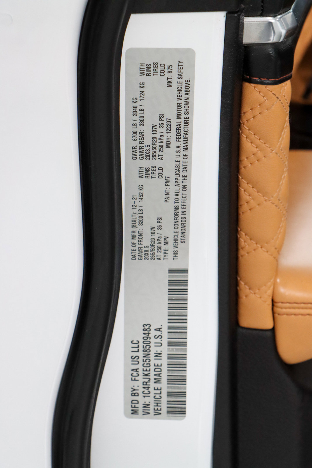 Used 2022 Jeep Grand Cherokee L Summit w/ Advanced Protech Group IV image 36