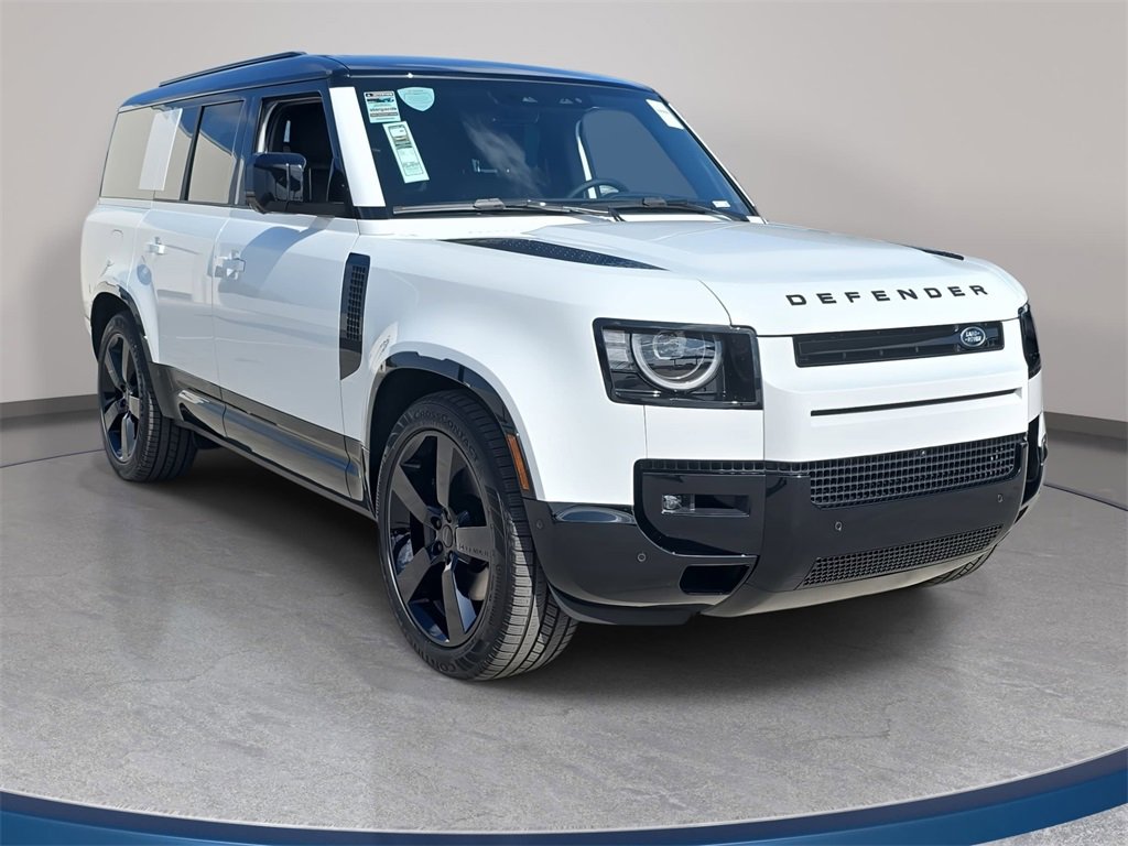New 2026 Land Rover Defender 130 X-Dynamic SE image 3