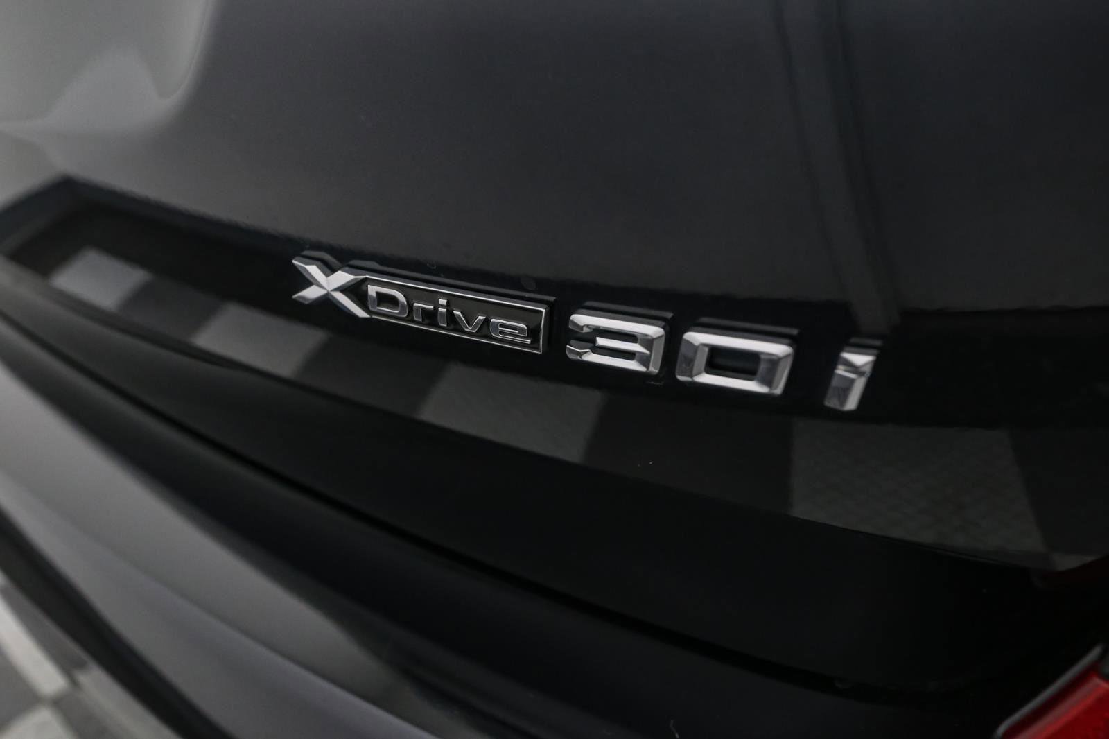 Used 2021 BMW X3 xDrive30i w/ M Sport Package image 11