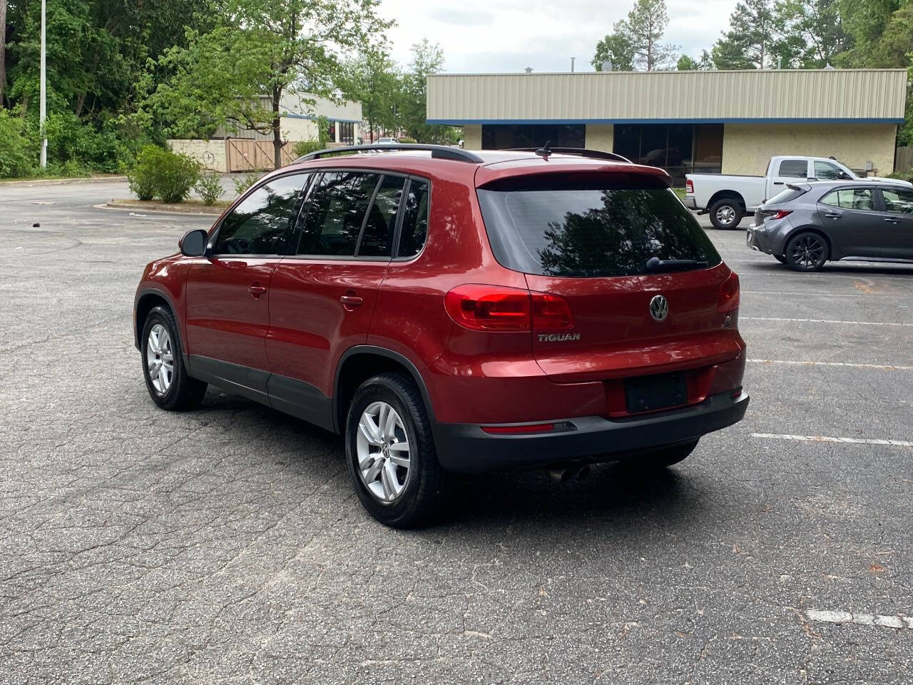 Used 2016 Volkswagen Tiguan S AWD/4WD image 6