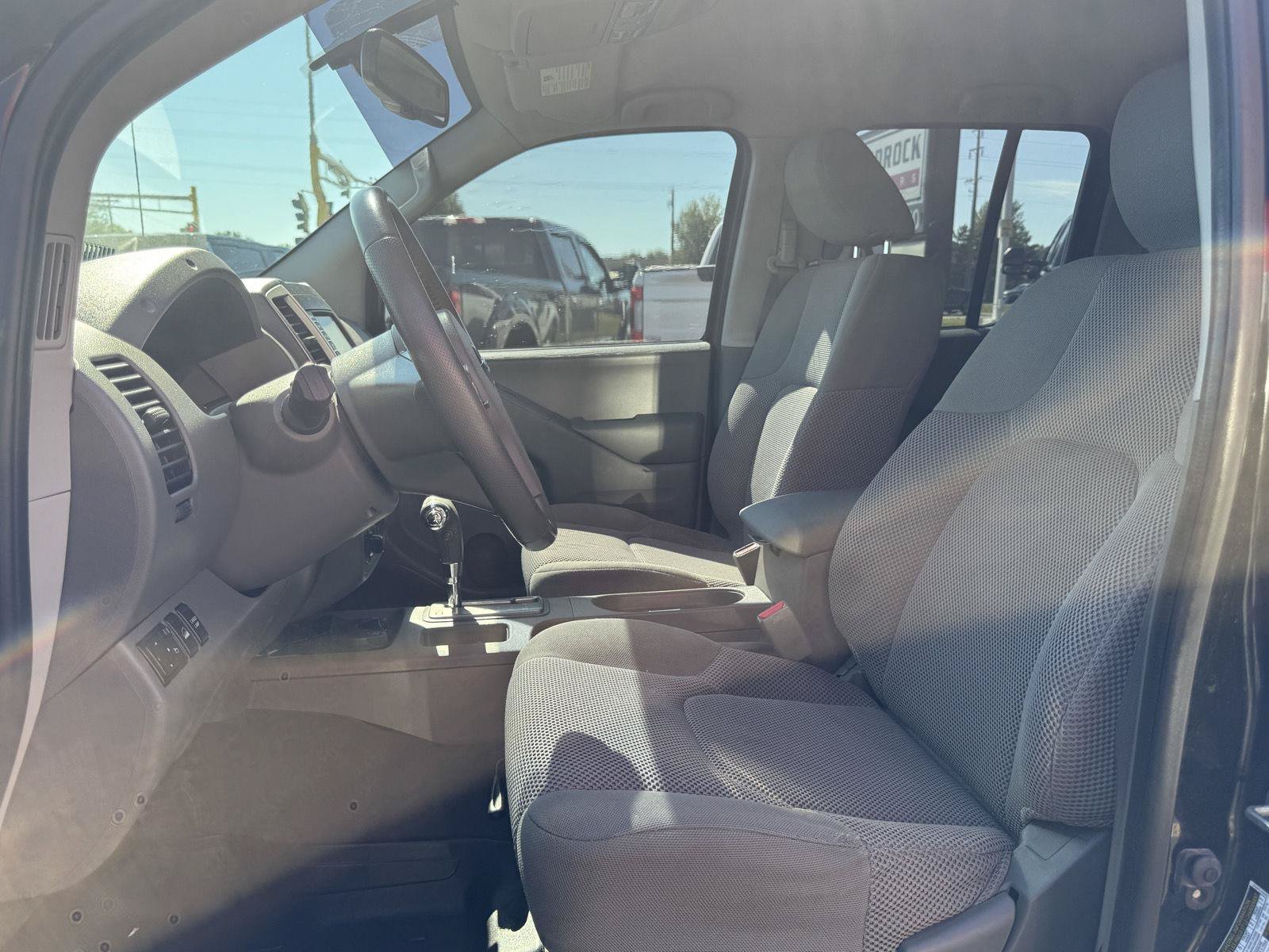 Used 2019 Nissan Frontier SV w/ Value Truck Package AWD/4WD image 14