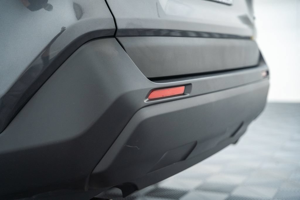 Certified 2025 Toyota RAV4 LE AWD/4WD image 9