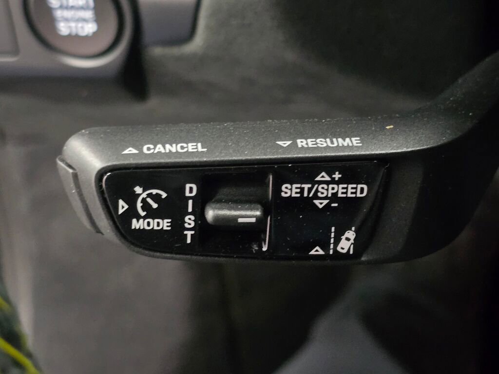 Certified 2025 Porsche 911 Carrera 4 GTS image 44