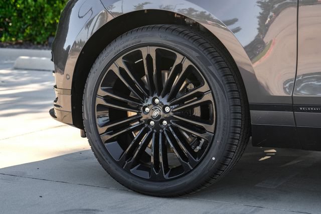 New 2026 Land Rover Range Rover Velar Belgravia AWD/4WD image 68