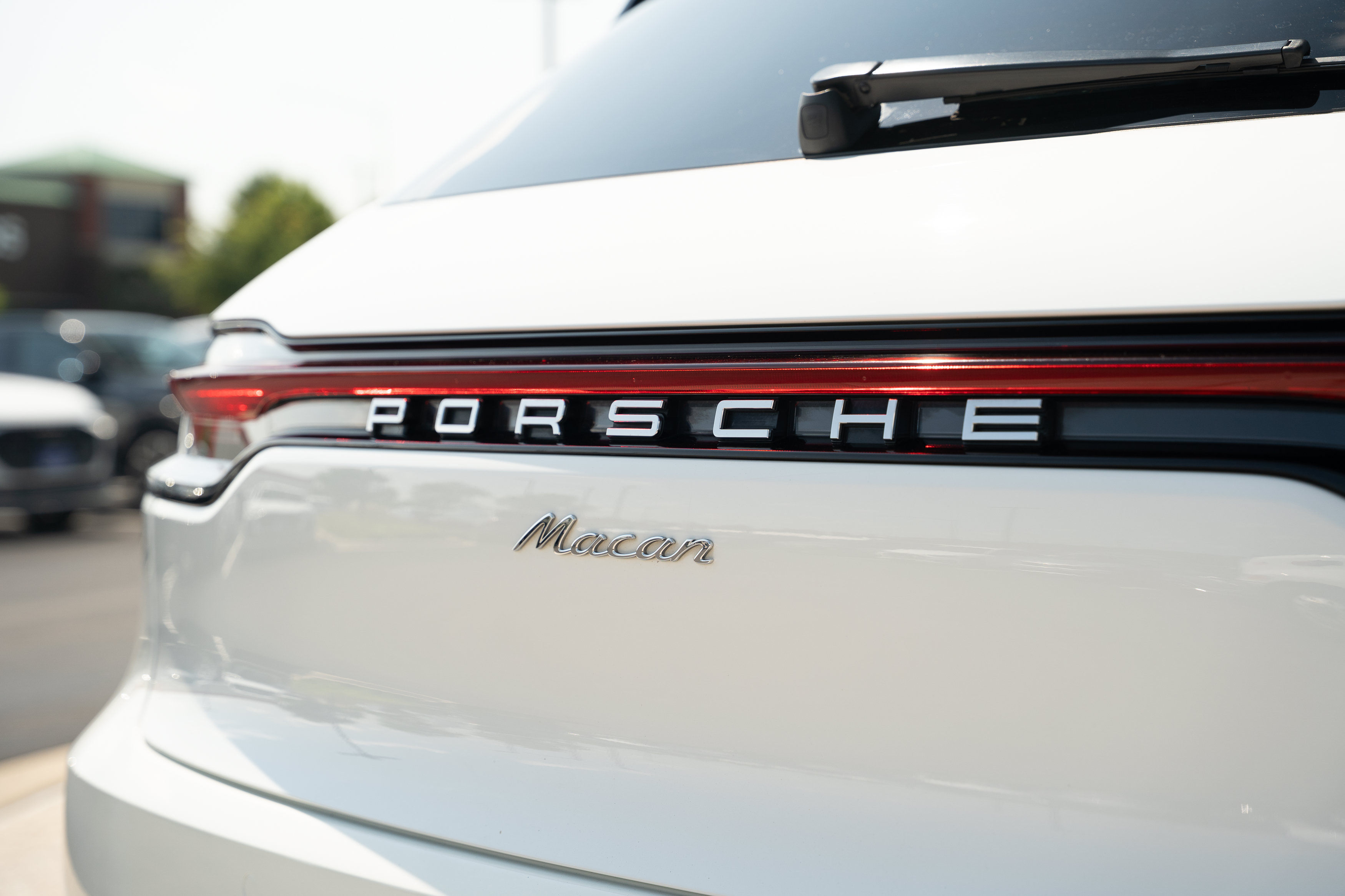 Used 2019 Porsche Macan AWD/4WD image 29