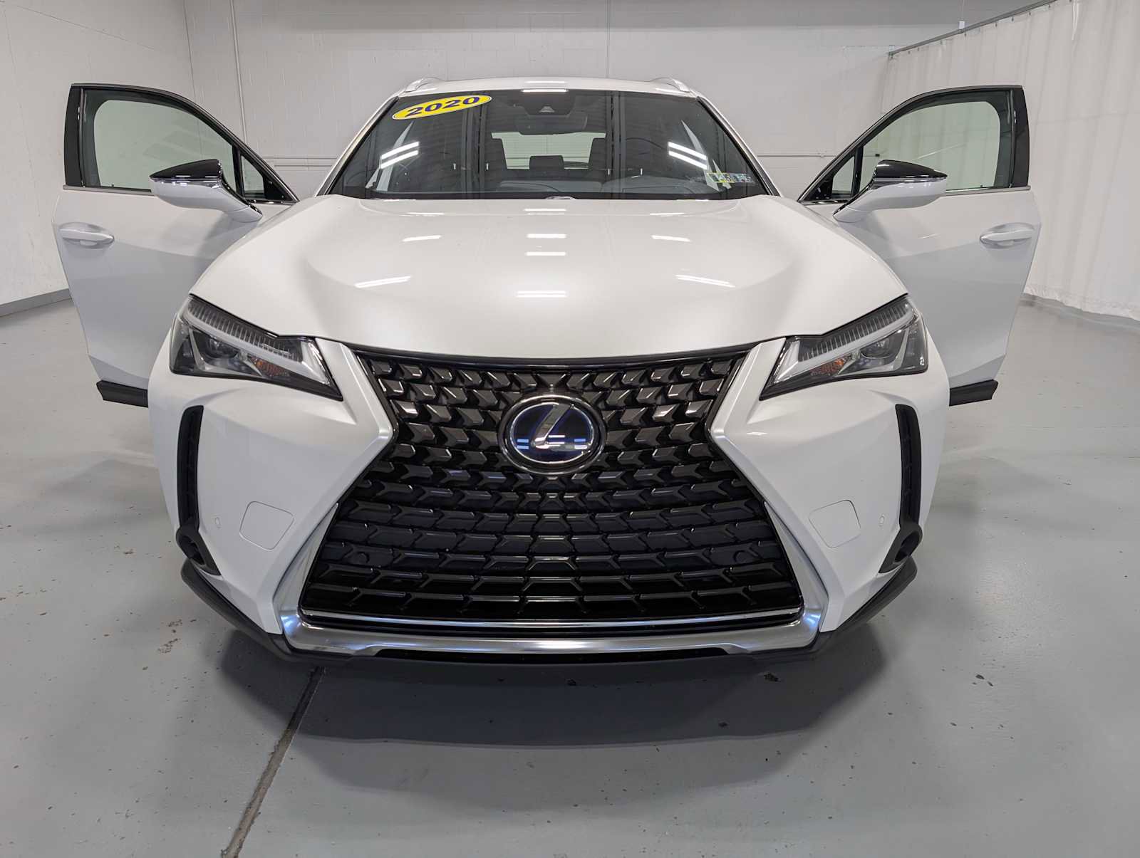 Used 2020 Lexus UX 250h w/ Premium Package image 14