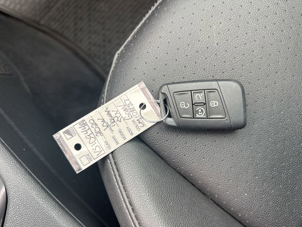 Used 2020 Volkswagen Tiguan SEL AWD/4WD image 35