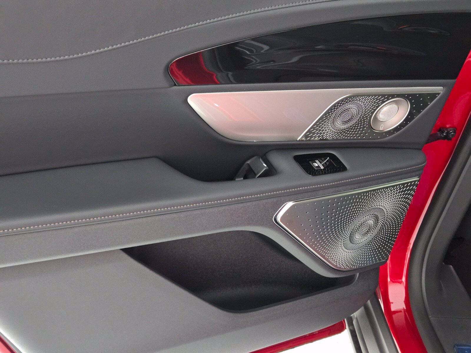 New 2026 Lincoln Nautilus Reserve AWD/4WD image 23