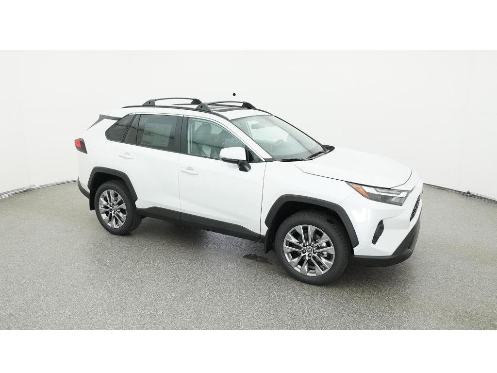 Used 2025 Toyota RAV4 XLE Premium FWD image 16