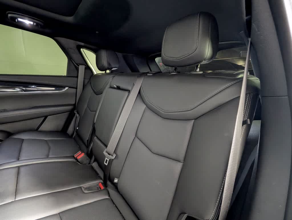 Used 2022 Cadillac XT5 Premium Luxury w/ Technology Package FWD image 23