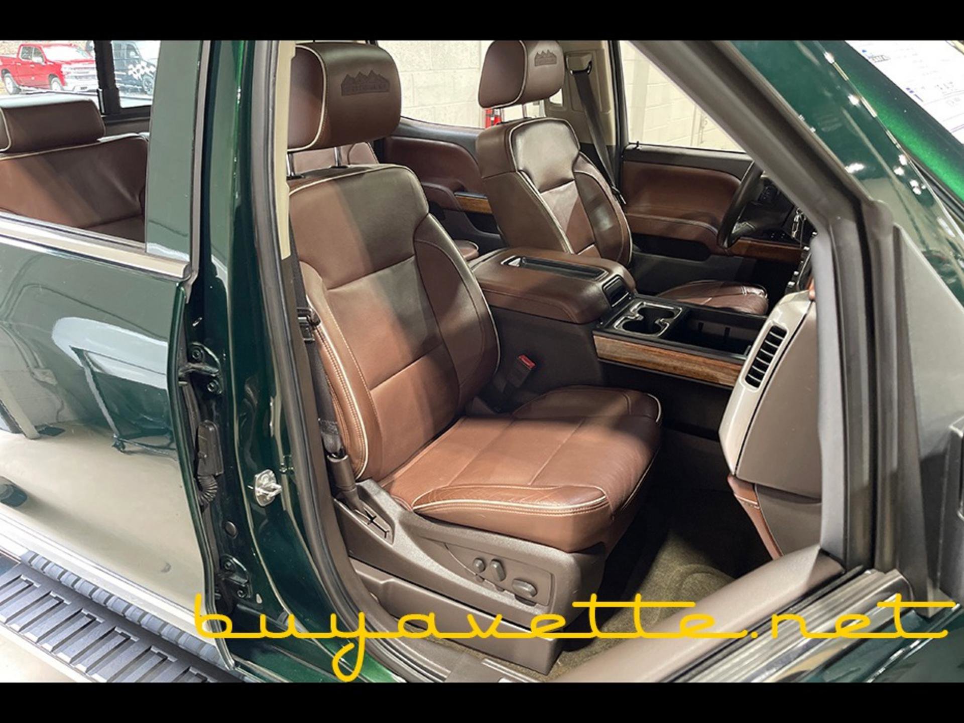 Used 2015 Chevrolet Silverado 1500 High Country w/ High Country Premium Package image 18