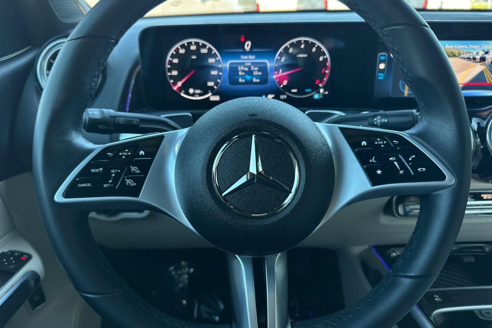 Certified 2025 Mercedes-Benz GLB 250 image 22