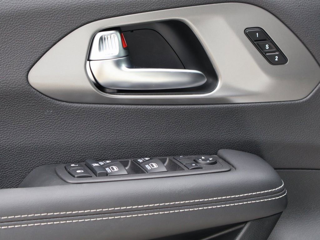 New 2026 Chrysler Pacifica Select image 21