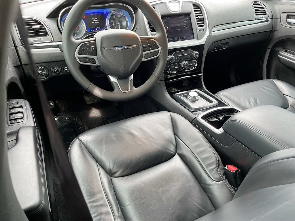 Used 2023 Chrysler 300 Touring L AWD/4WD image 22