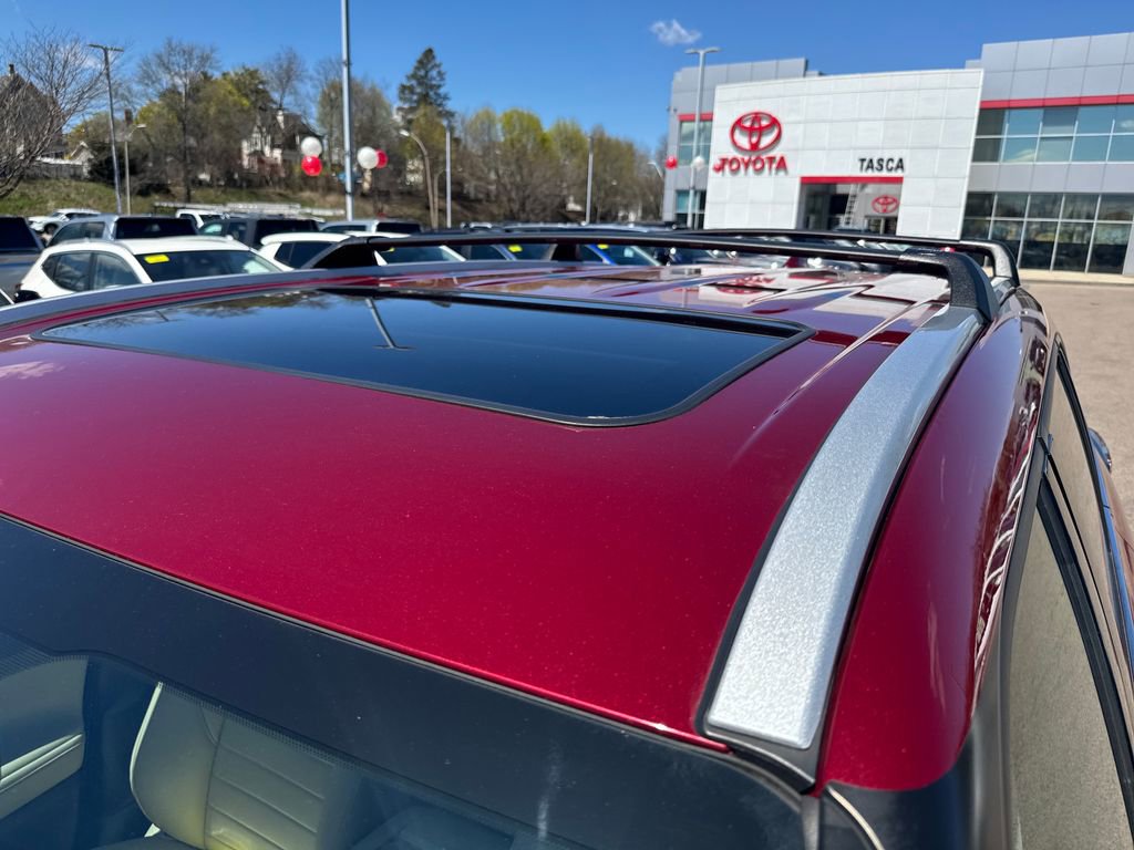 Used 2022 Toyota Highlander XLE AWD/4WD image 48