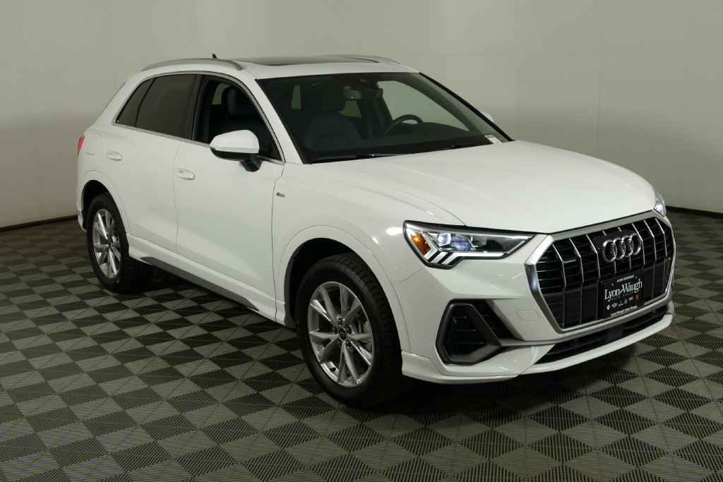 Used 2024 Audi Q3 2.0T Premium Plus