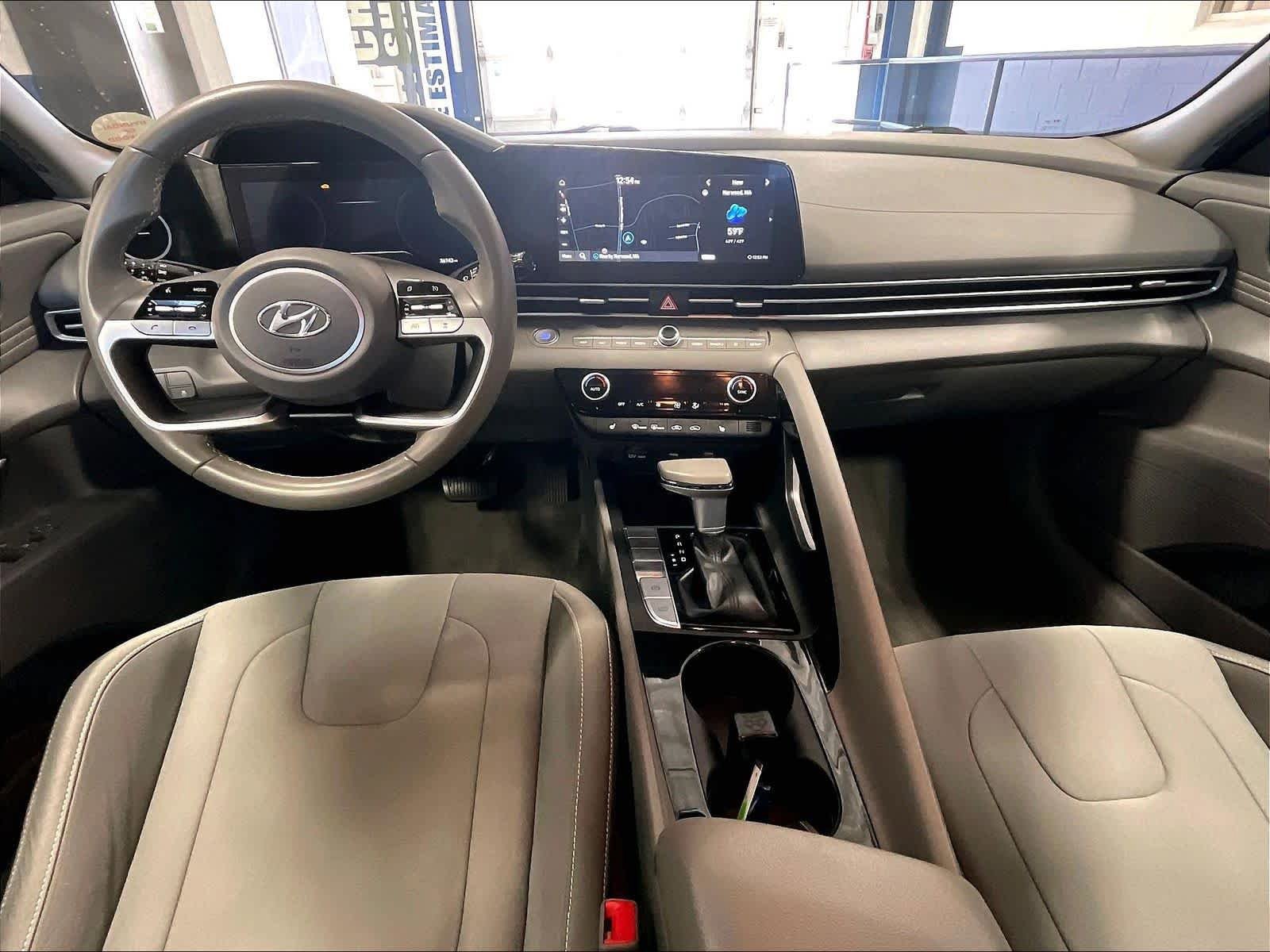 Used 2023 Hyundai Elantra SEL w/ Convenience Package FWD image 21