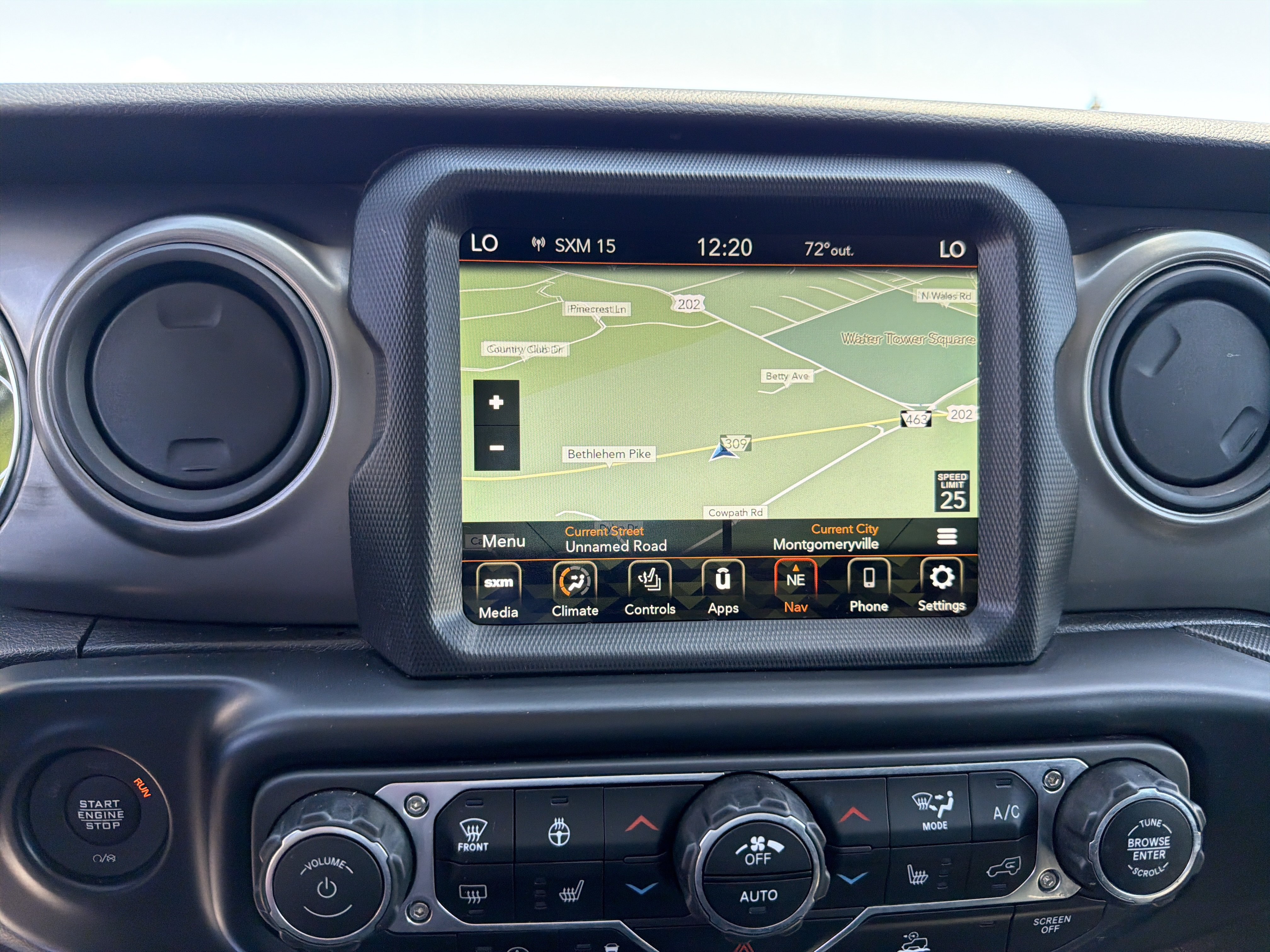Used 2022 Jeep Wrangler Sport AWD/4WD image 23